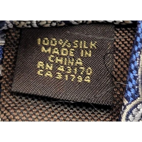 Tasso Elba Men's 100% Silk Tie Paisley Navy & Silver Textured ~  60 X 3 #E - Picture 5 of 6